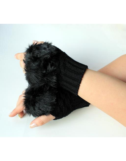 Juodos pirštinės-riešinės