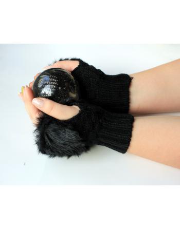 Juodos pirštinės-riešinės